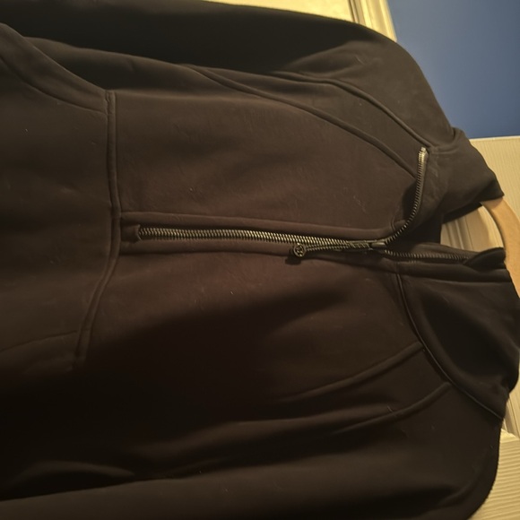 Lululemon scuba cropped black hoodie M/L - Picture 3 of 3